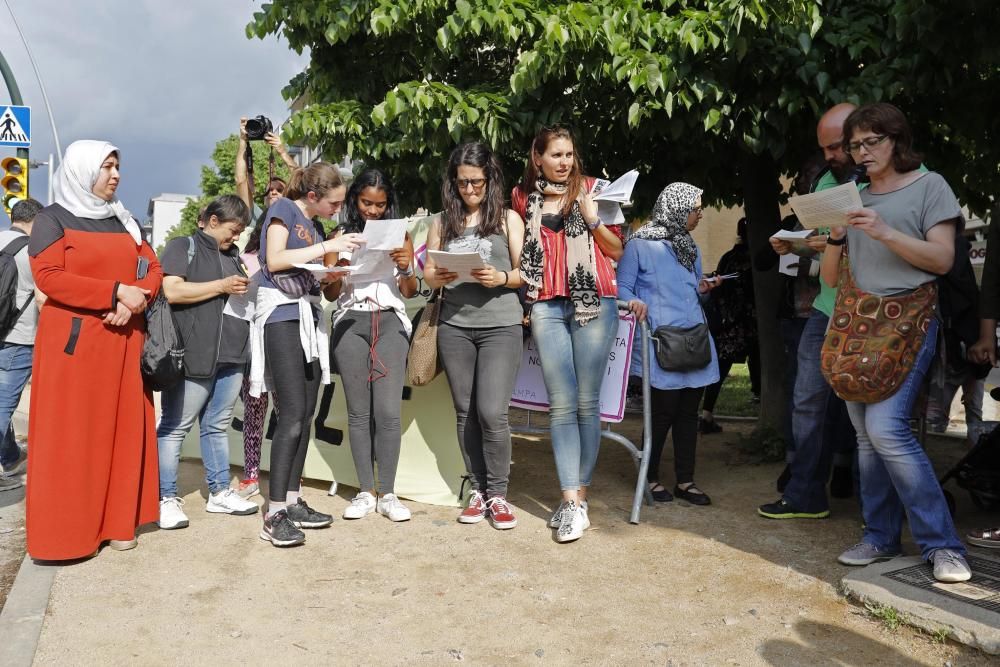 Protesta comunitat educativa a Salt