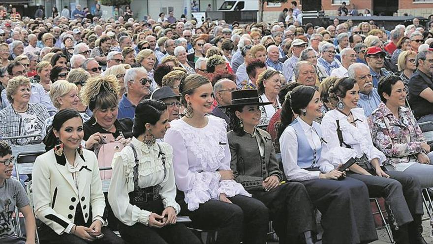 Los mayores viven su día con el récord de 1.380 participantes