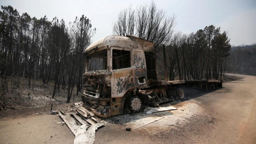 Imágenes del devastador incendio en el centro de Portugal