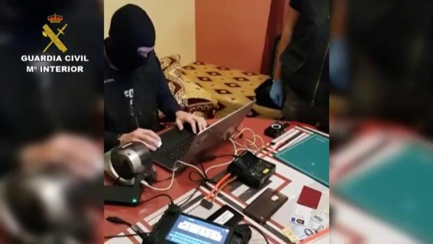 La Guardia Civil detiene a una yihadista en Palamós