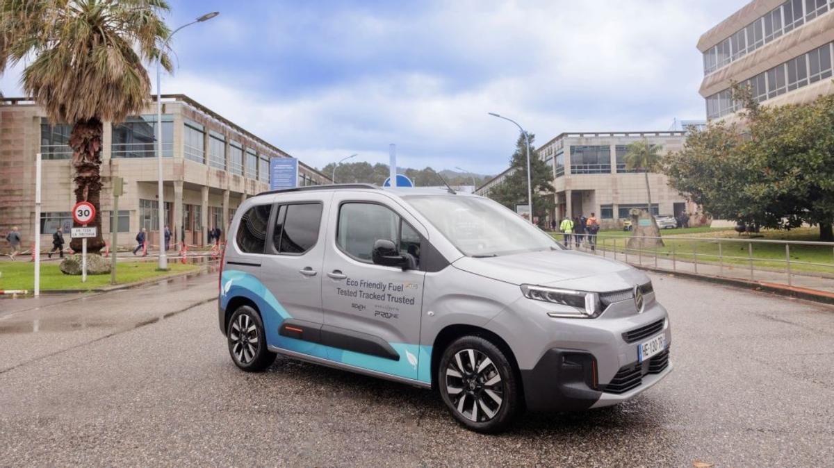Una Citroën Berlingo propulsada con combustible a base de aceite vegetal en Stellantis Vigo