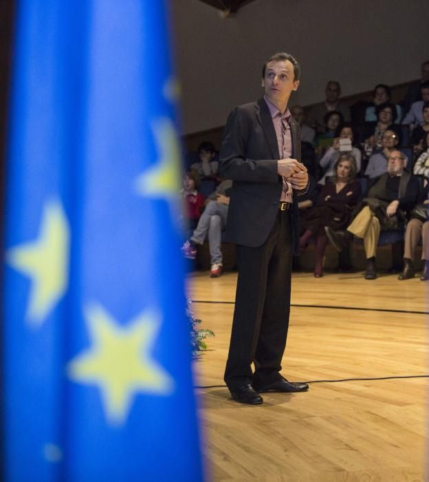 Pedro Duque participa en la segunda jornada de la II Semana de la Ciencia