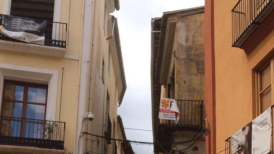 Xàtiva actúa en la calle Font Alós tras años de inacción