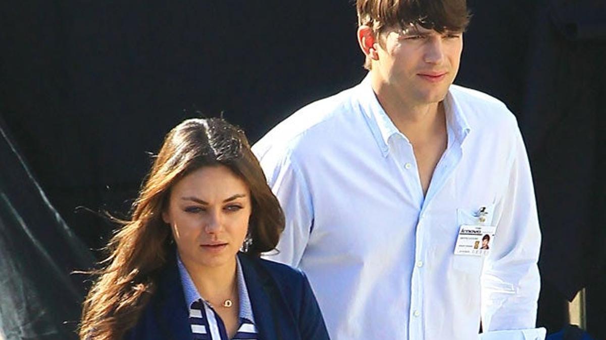 Mila Kunis y Ashton Kutcher se van de boda
