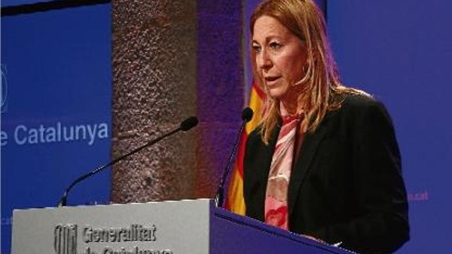 La portaveu del Govern, Neus Munté, en roda de premsa després de la reunió del Consell Executiu.