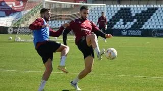 Diego Parras y De la Víbora apuntan a titulares en el Mérida