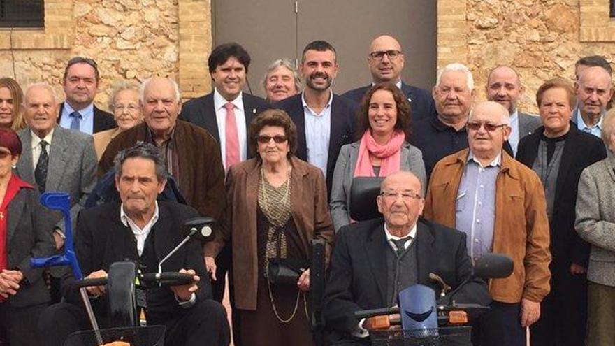 Homenatge a la gent gran en la inauguració de l&#039;escola de Vilanant