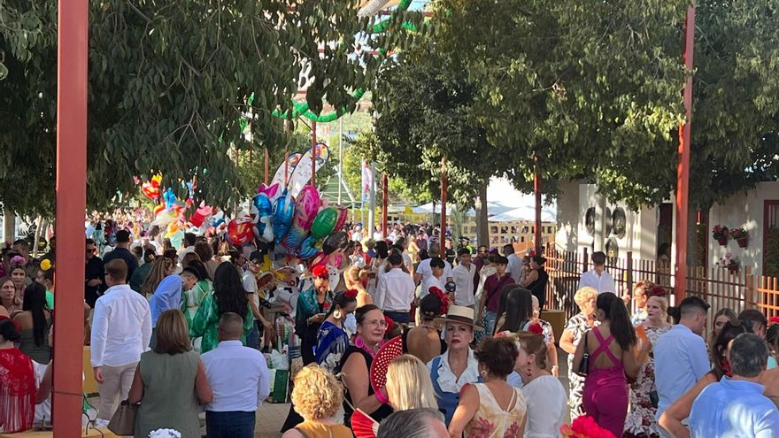 Caseteros y feriantes de Lucena plantean que el lunes siguiente a la Feria del Valle sea el día festivo