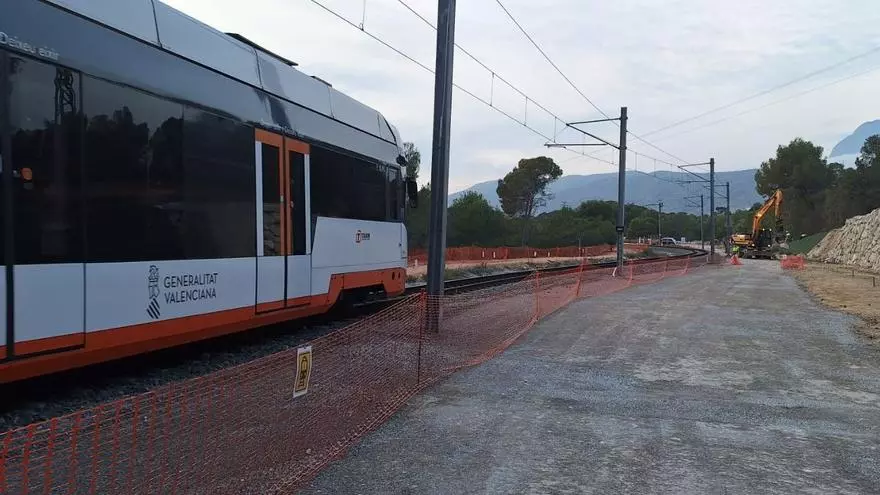 Así avanzan las obras para electrificar y duplicar las vías del Tram de Benidorm al hospital de La Vila