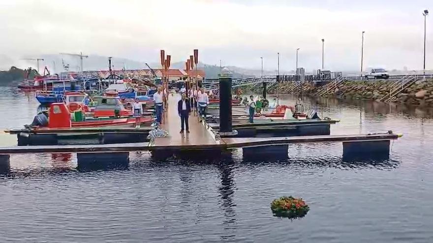 Ofrenda a la Virgen del Carmen en Meira