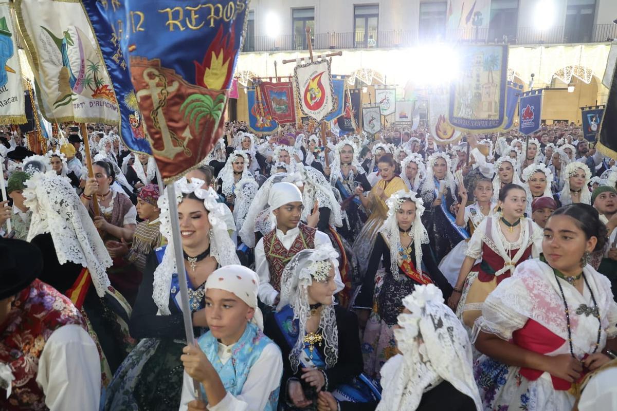 Funzo reivindica en su pregón las Hogueras como identidad de Alicante