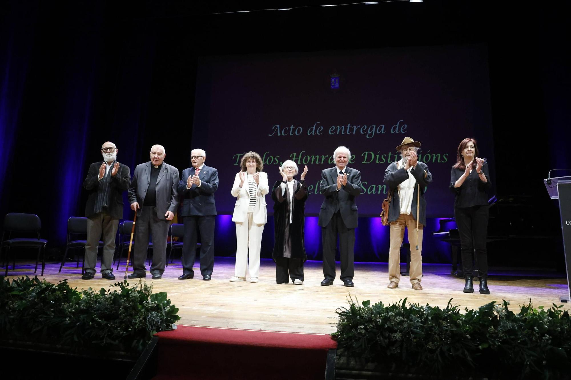 Noche de reencuentros en la entrega de las Medallas de Oro de Santiago