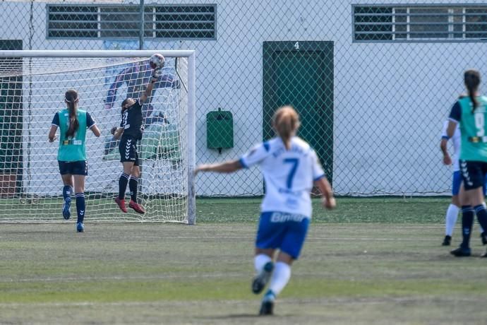 26-01-20  DEPORTES. CAMPOS DE FUTBOL MUNICIPAL DE ARGUENEGUIN. ARGUINEGUIN. MOGAN. Partido de futbol femenino entre los equipos del Femarguín contra el Tenerife B disputado en Campo de futbol Municipal de Arguineguin.  Fotos: Juan Castro  | 26/01/2020 | Fotógrafo: Juan Carlos Castro