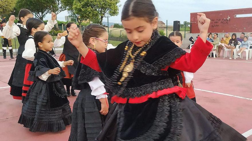 As mellores foliadas chegan a Dena no “XX Encontro de Baile e Música Tradicional”