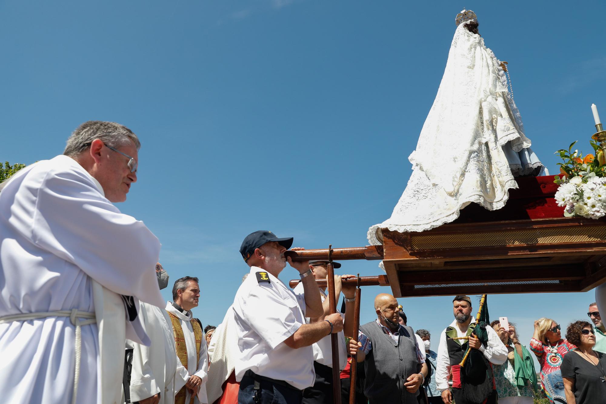 EN IMÁGENES: Así fue el regreso de la tradición del Rito del Beso en la ermita de La Luz