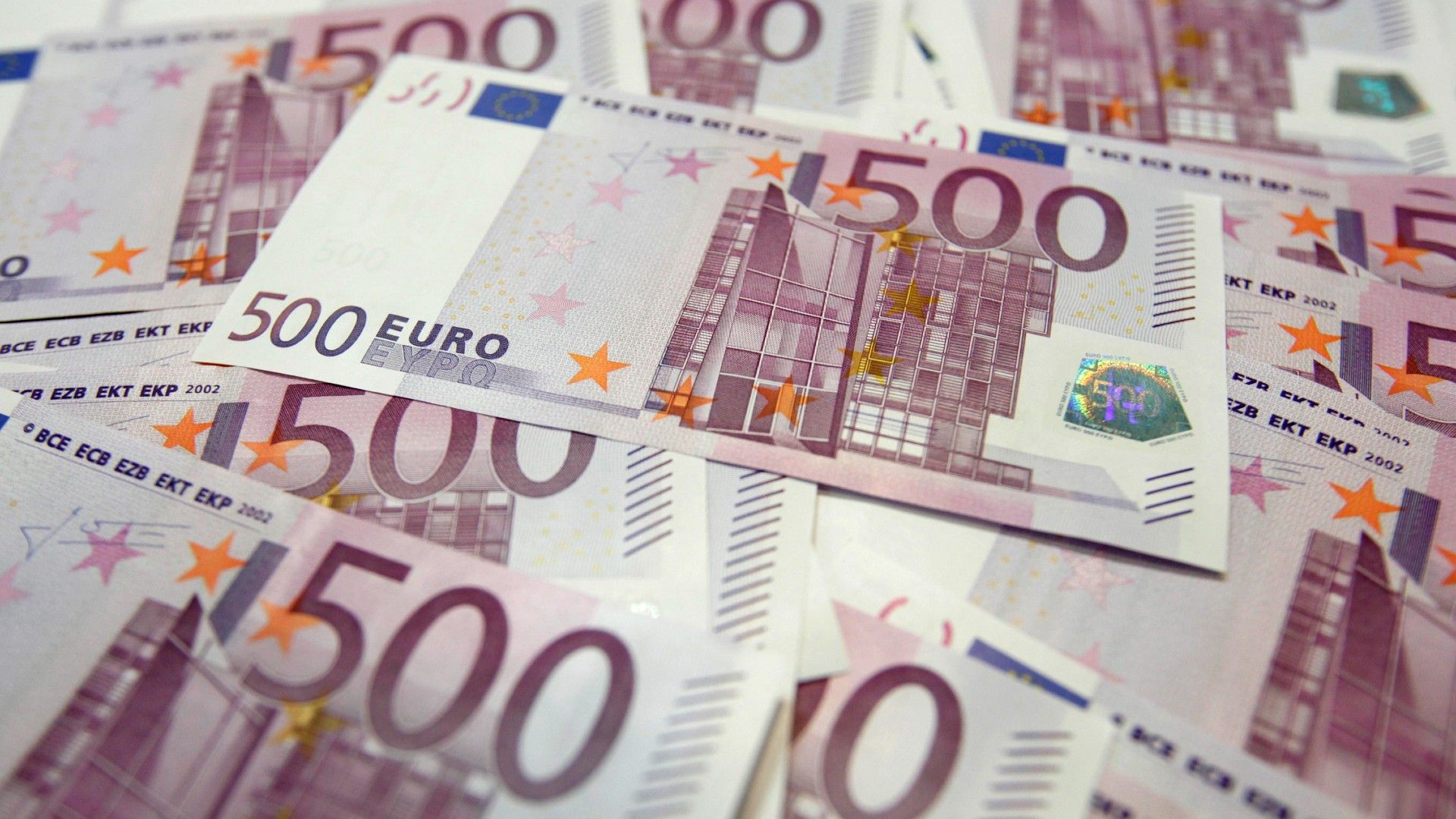 1 de enero de 1999: el euro entra en circulación tras una década