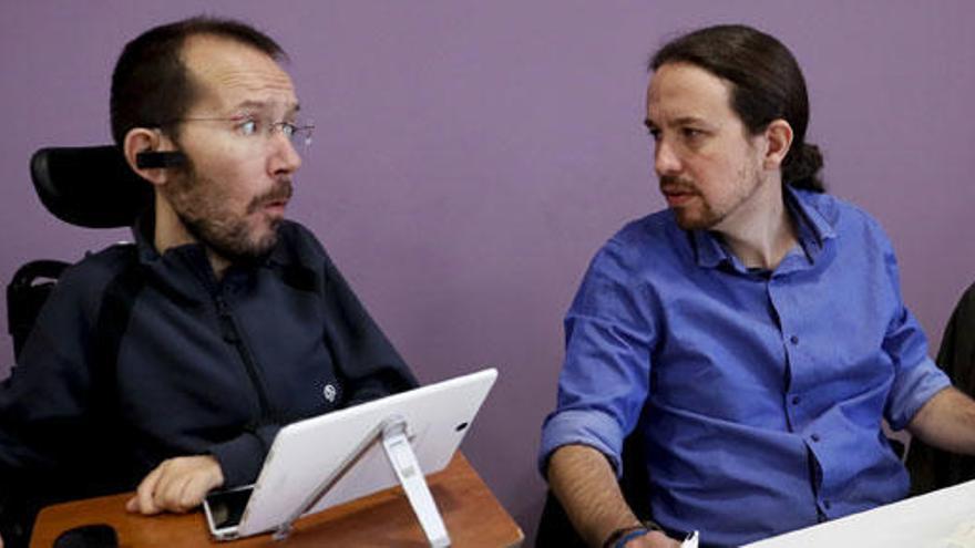 Pablo Echenique, junto a Pablo Iglesias