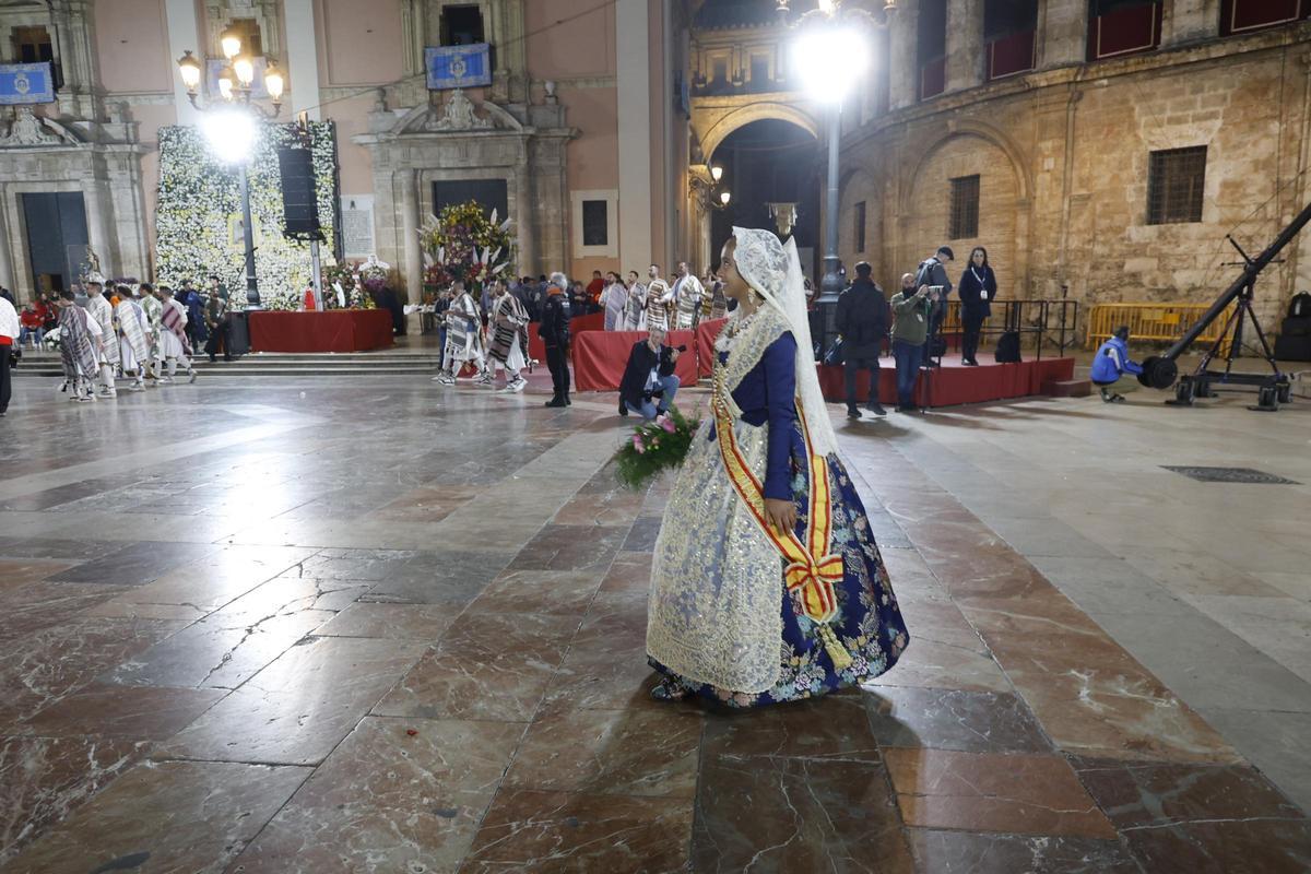 Todas las fotos de la Ofrenda del 18 de marzo por la calle San Vicente hasta la 20:30 horas