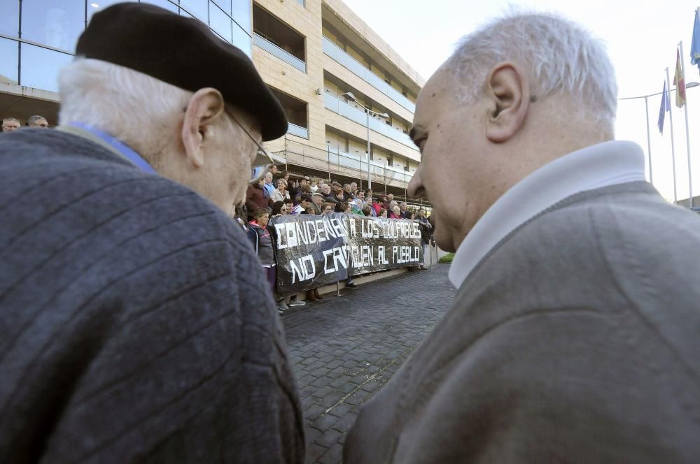 Protesta contra el cierre del geriátrico de Felechosa