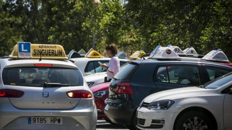 La huelga de examinadores de tráfico arranca el lunes sin servicios mínimos