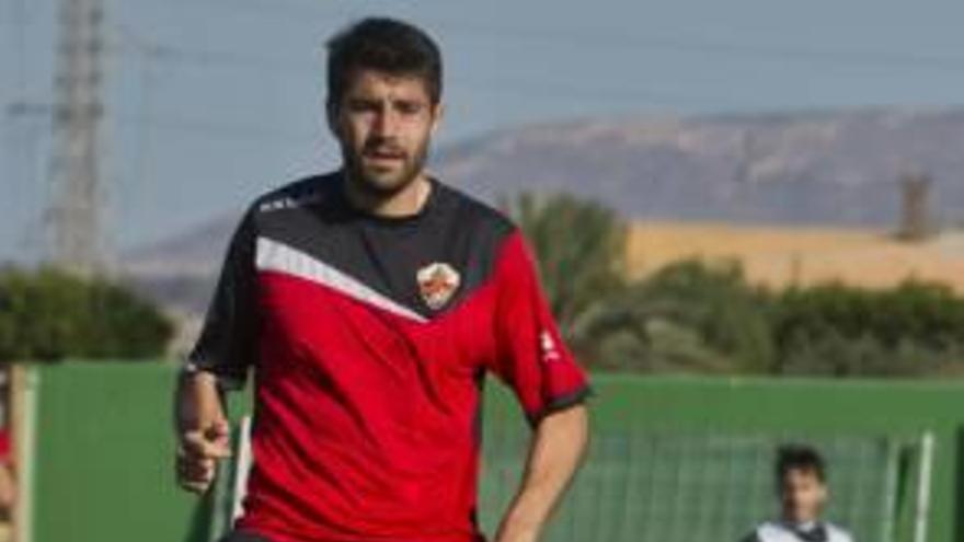 Álex Felip tiene difícil contar con una ficha del primer equipo