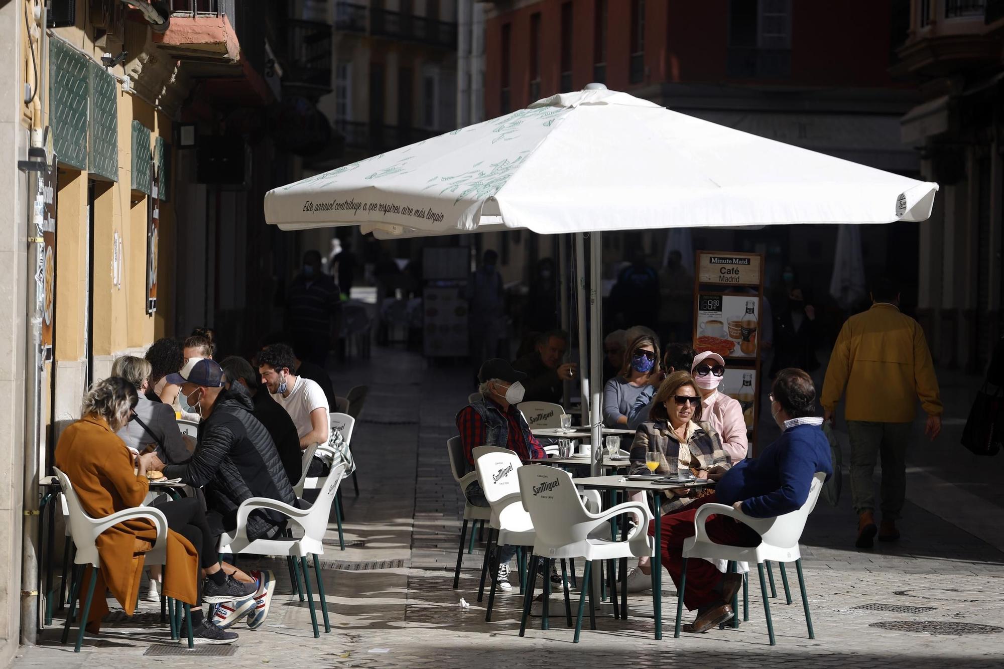 Vuelve la actividad comercial a Málaga capital