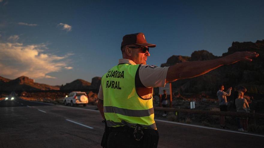 Tenerife Hires Private Security for Teide Park Amid Debate