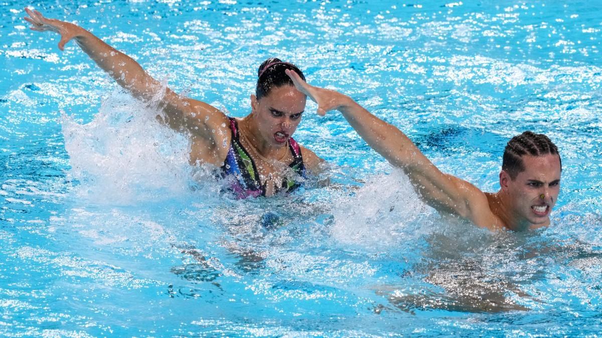 Dennis Gonzalez y Mireia Hernandez, durante su ejercicio