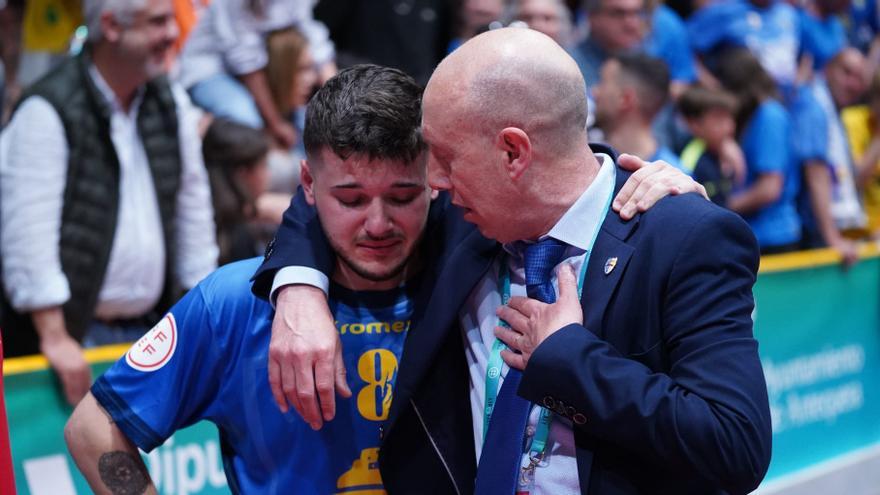 El entrenador y el presidente del Peñíscola, &quot;orgullosos de los jugadores&quot; por la semifinal de Copa