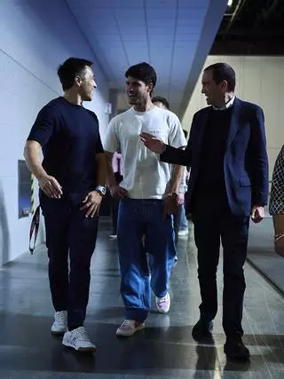 Carlitos Alcaraz buscó refugio en otro deporte que le apasiona, el pádel