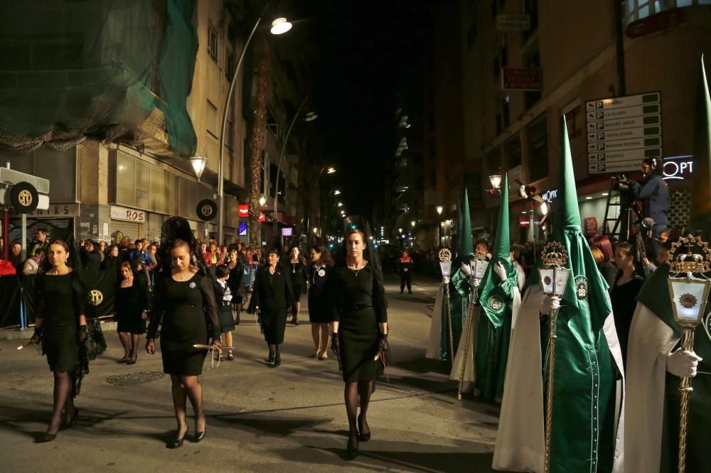 La Esperanza y el Cristo de la Caída protagonizaron el Encuentro en la Vía Doloresa de la Semana Santa de Torrevieja