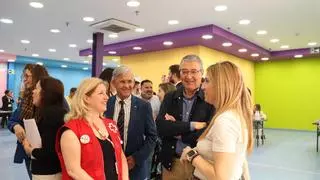 Medio millar de personas y una veintena de empresas participan en la Feria de Empleo de Cruz Roja en Rincón