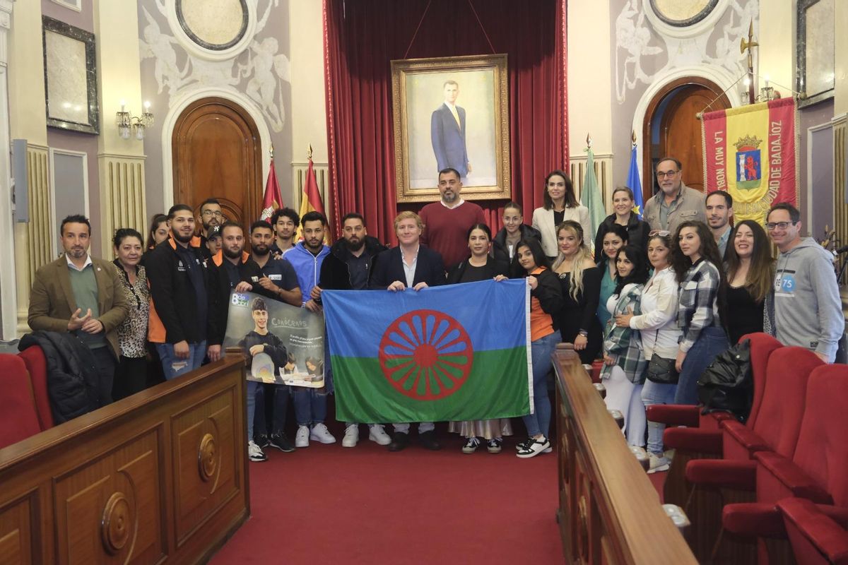 Acto institucional en el ayuntamiento con el alcalde.