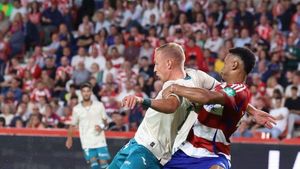 Resumen, goles y highlights del Granada 1 - 0 Córdoba de la jornada 9 de LaLiga Hypermotion