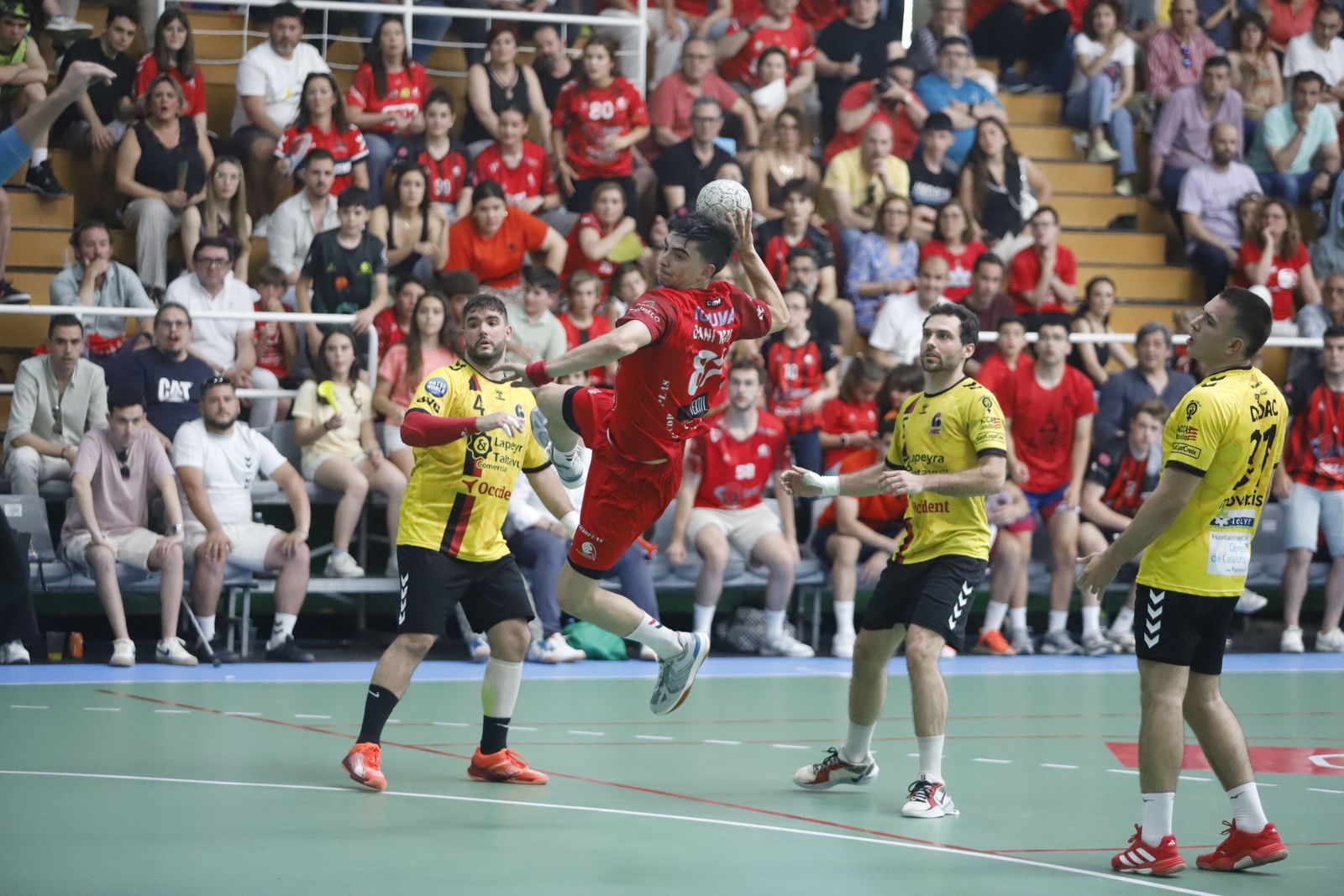 El Cajasur Córdoba BM - Handbol Sant Cugat en imágenes