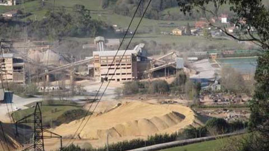 Cantera de la falda norte del Naranco, en Villaperi.