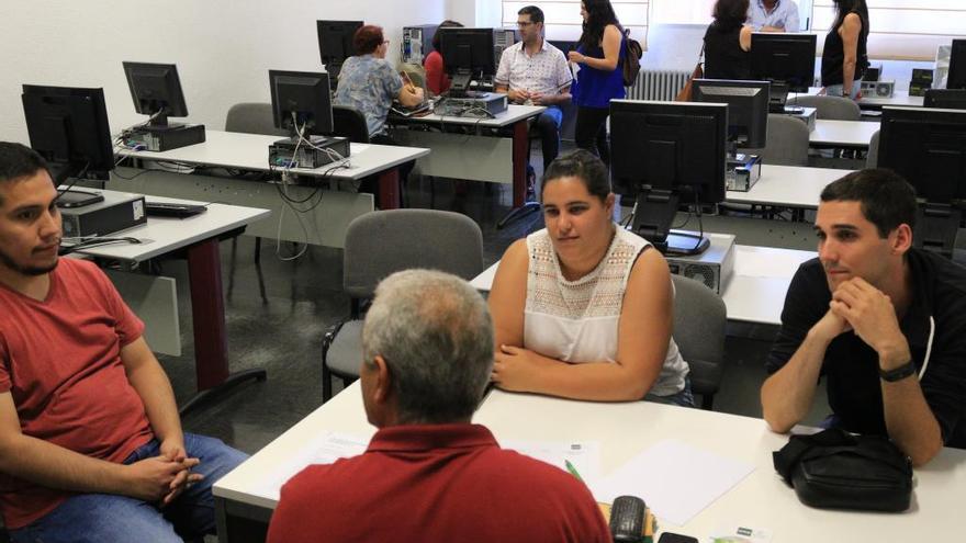 Charla informativa sobre la UNED.