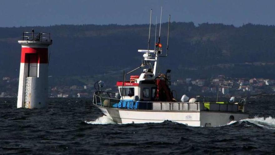 Varios barcos cambadeses se desplazaron la pasada semana al Cantábrico. // Iñaki Abella