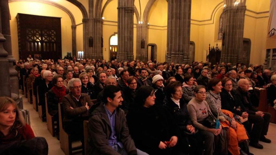 &quot;El alma del Orfeón&quot;, entre acordeones