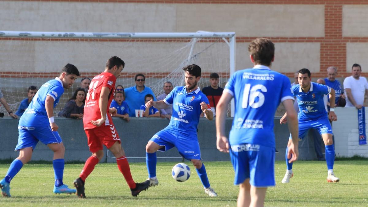 Un momento del partido del Villaralbo - Turégano, en Los Barreros