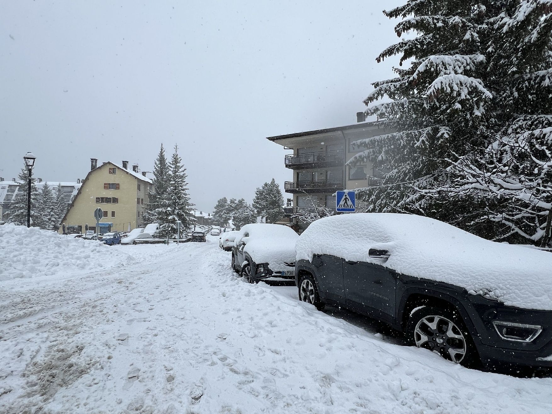 La nevada més important de la temporada emblanquina diferents punts de la Catalunya central