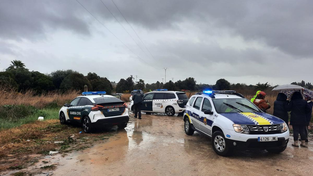 La policía y Guardia Civil en el lugar de los hechos, en Albal