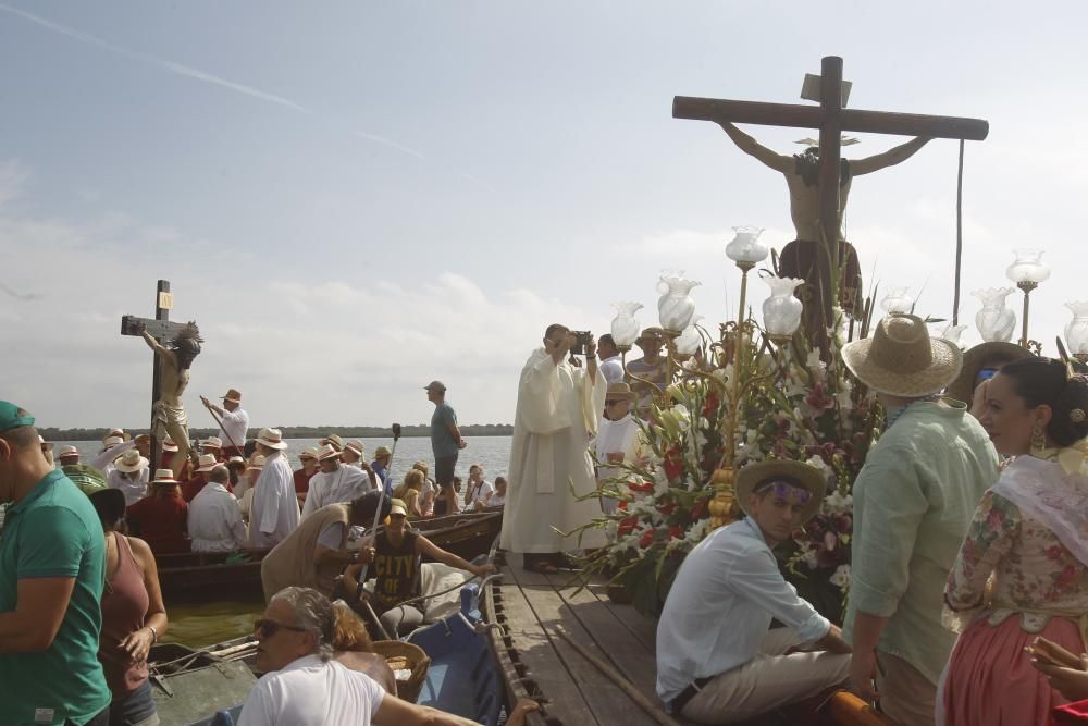 Encuentro de los Cristos de El Palmar, Catarroja, Silla y Massanassa en el Lago de la Albufera