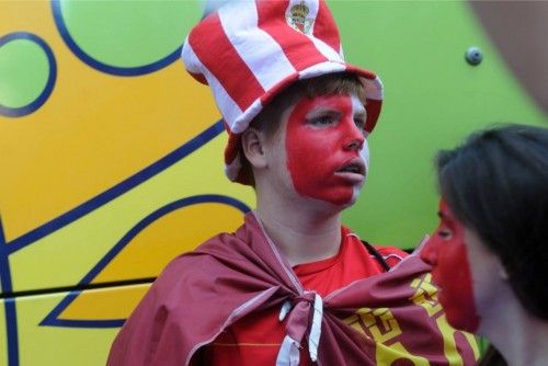 Los aficionados del Real Murcia se concentran ante la sede de la LFP