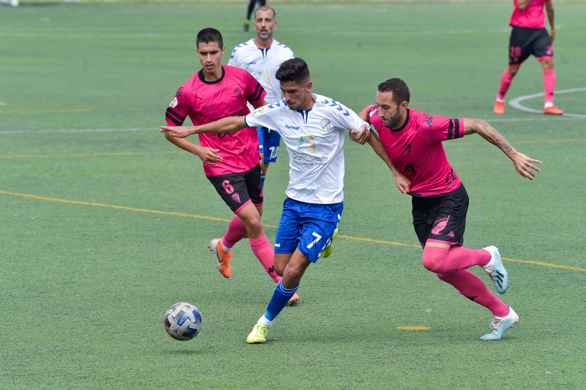 Tablas en el debut de la UD Tamaraceite en 2ªB ante el San Fernando