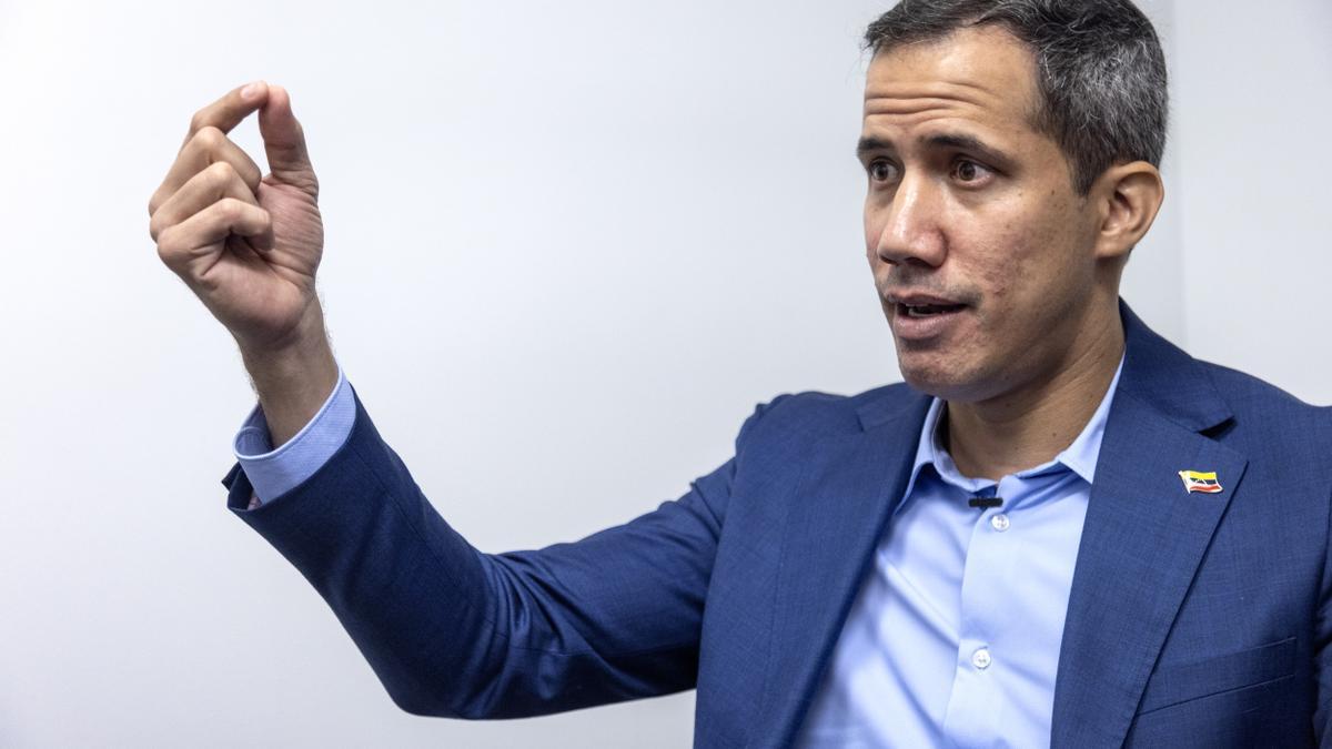 Opositor venezolano Juan Guaidó muestra firme apoyo a González Urrutia, asilado en España