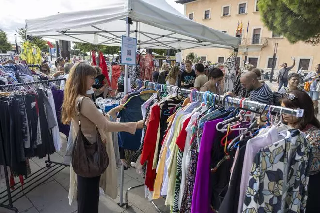 FOTOS | La Fundación RANA celebra su tradicional mercadillo solidario en el Parc de la Mar