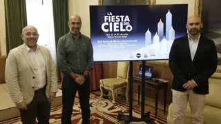 Una exhibición con 500 drones que homenajearán a Gijón y un Festival Aéreo que "no dejará de sorprender": estas son las claves de la Fiesta del Cielo