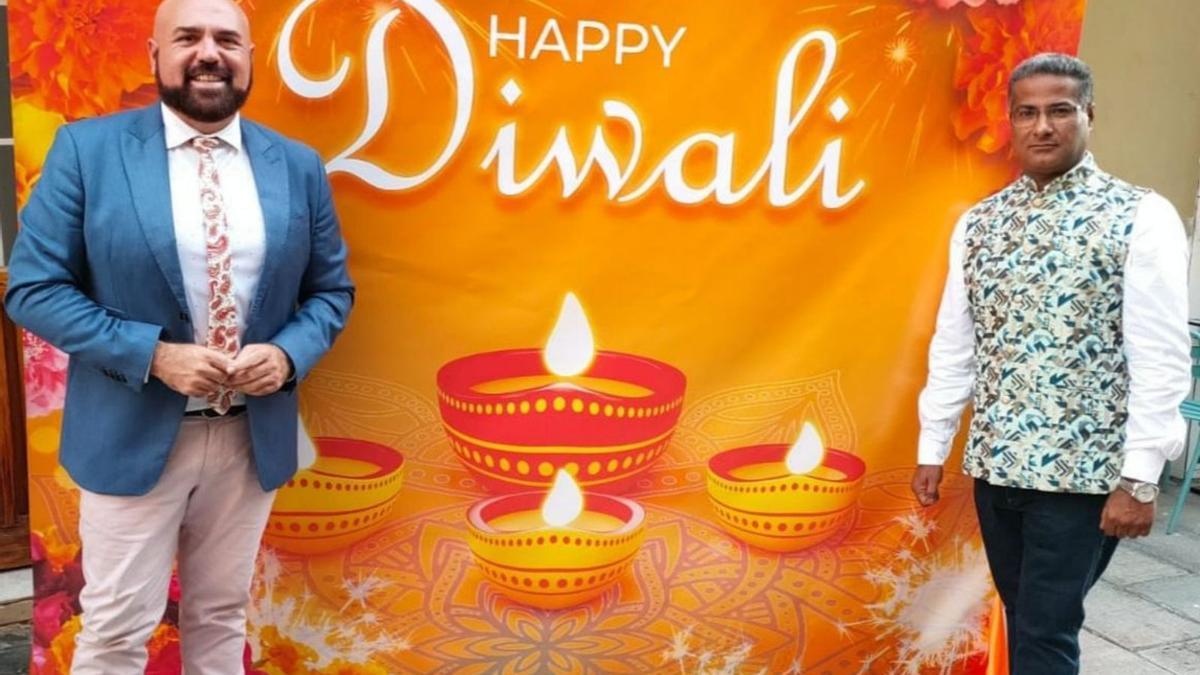 La comunidad hindú en el Norte celebra el Diwali | E.D.
