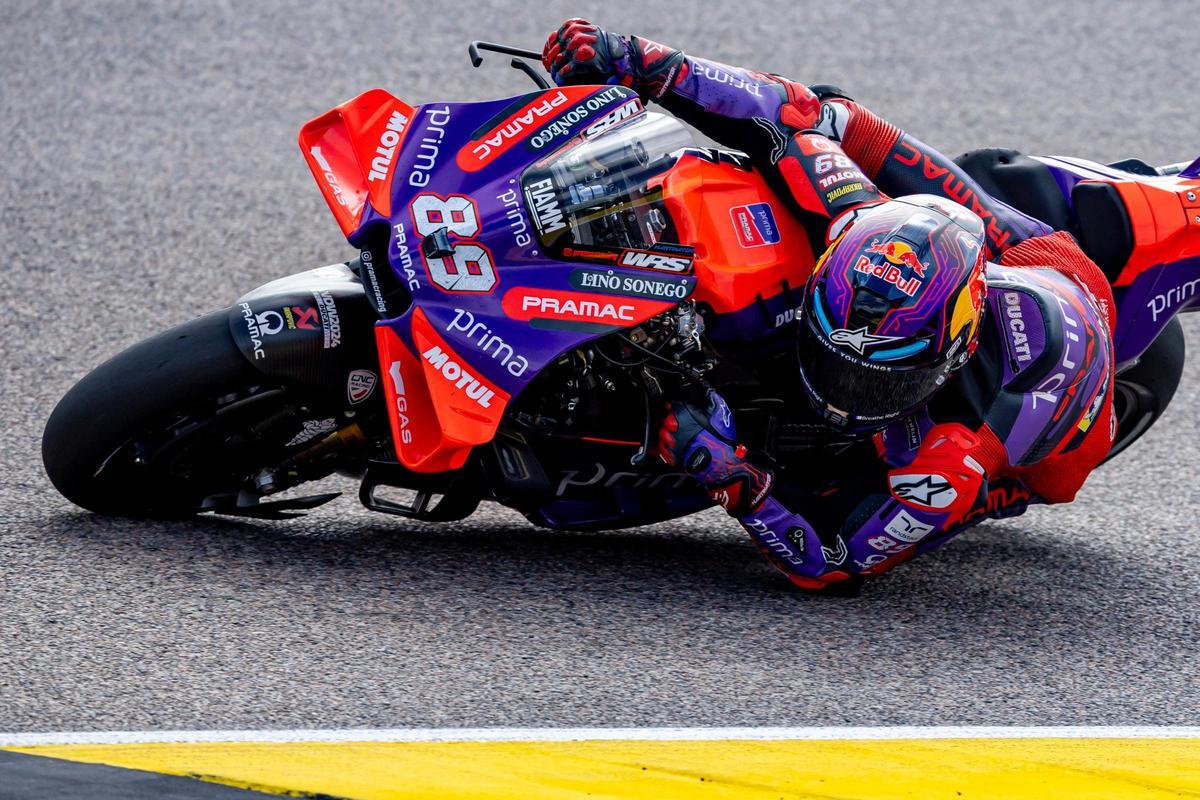 Nueva 'pole position' y récord para Jorge Martín